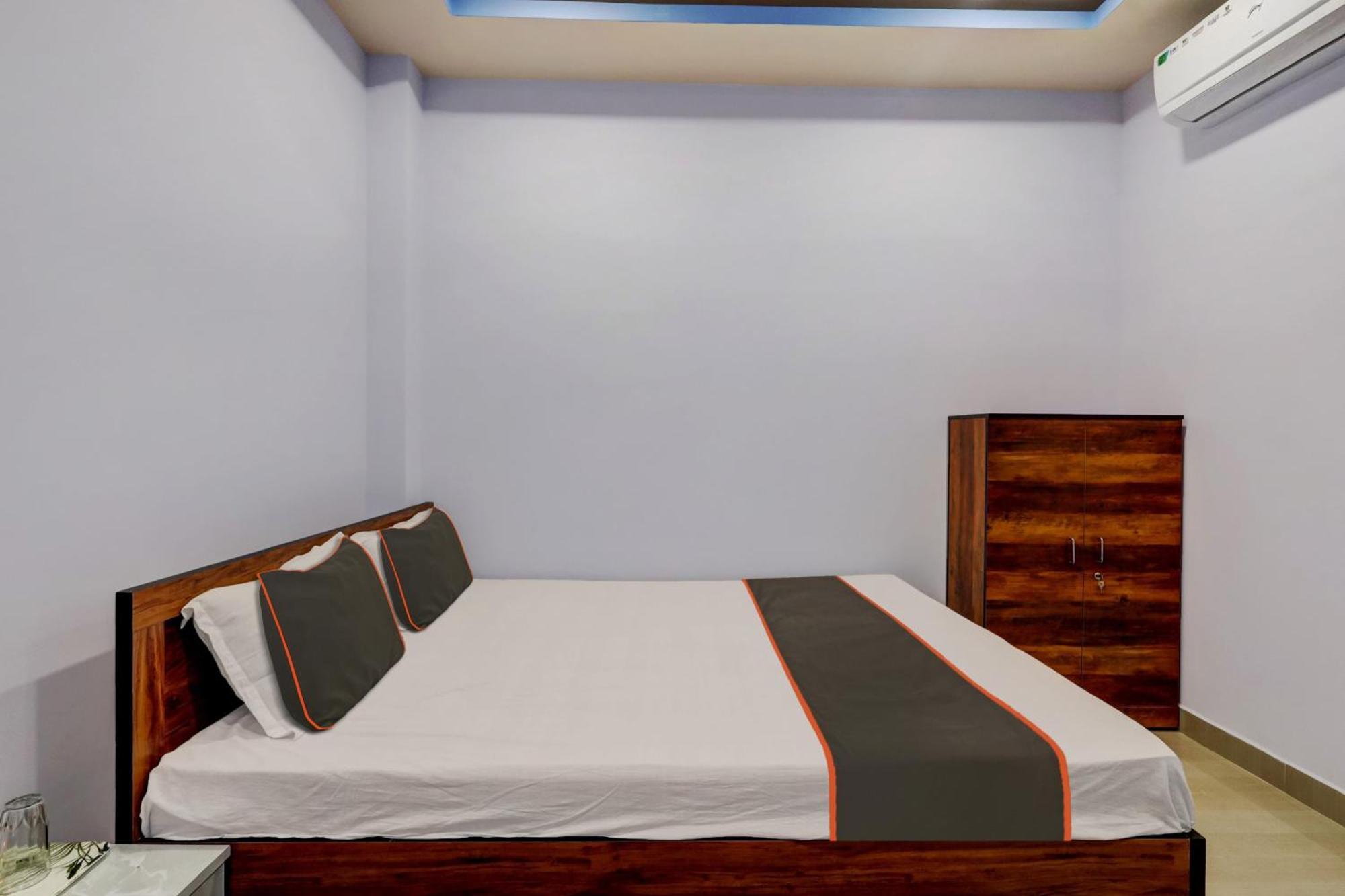 Collection O Ashirbad Lodge Guwahati Exterior foto